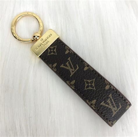 car key holder lv|louis vuitton keychain price.